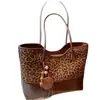 Bolso Tote para Viajes Cotidianos Bolso de Hombro de Gamuza Empalmada de Gama Alta Nicho Bolso de Mano para Mujer Nuevo Invierno 2026