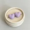 Brincos Coloridos em Formato de Coração Dopamina Estilo Coreano para Mulheres 2026 Nova Moda Brincos de Resina Doce e Fofo Brincos de Pérola Redonda