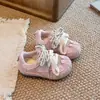 Otoño 2026 Nuevos Zapatos para Niños de Suela Blanda Zapatos de Entrenamiento Retro Alemanes para Niños Zapatos Deportivos Antideslizantes de Moda para Niñas Zapatos de Tabla
