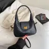 2025 Nova Moda Grande Capacidade Padrão Trançado Casual Cor Sólida Bolsa de Mão Croissant Dumpling Ombro Axila para Mulheres