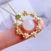 Jade Blanco Natural Perlas Redondas Flor Arena Cadena Dorada Clavícula Anillo Diamante Simple Moda Versátil Colgante Antiguo Joyería