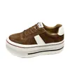 Zapatos de Entrenamiento Alemanes de Cuero Suave Melanoid Suela Gruesa para Mujer Otoño 2026 Nuevos Punta Redonda Aumentador de Altura Versátiles Deportivos Casuales Zapatos de Tabla