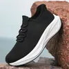 Sapatos meias de malha respirável Flyknit masculinos para atividades ao ar livre, sola macia, leves, confortáveis, versáteis, sapatos casuais pretos
