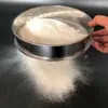 Cesta coladora de malla fina de madera hecha a mano, colador de harina estilo granja, colador de arroz, colador de madera, cesta redonda, colador de harina, colador de harina de madera