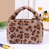 Cross-border Hot Sale American Faux Leopard Plush Bolsa de cosméticos portátil Wash Travel Storage Bag Factory Outlet