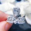Cao Shi Sentido del Diseño Nicho Joyería de Lujo Ligero Anillo de Corona con Diamantes Microincrustados Anillo de Suministro en Vivo con Voz Vibrante Venta al por Mayor