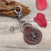 Punk Europeo y Americano Retro Araña Llavero de Cuero Vacuno Suministro de Comercio Electrónico Transfronterizo Llavero de Cuero Punk Joyería para Hombre