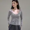 Camiseta de Manga Larga con Diseño de Rayas y Botones, Cuello en V, Lyocell Tencel, para Mujer, Otoño 2026, Nuevo, Top Ajustado Estilo Chica Picante
