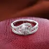Nuevo estilo coreano lujo ligero alta gama exquisito moda nicho personalidad hueco incrustado circonita anillo de uso diario todo-partido