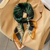 Coreia do Sul Outono e Inverno Novo Elegante Pequeno Cachecol Quadrado Feminino Cachecol Quente Cachecol com Estampa de Leopardo Cachecol da Moda Quente e Frio