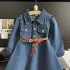 Otoño 2023 nuevo vestido coreano para niñas de mezclilla de manga larga falda de mezclilla suave lavada para niños 67202