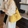 Bolsa de Camurça Feminina Grande Capacidade 2025 Nova Outono e Inverno Casual Ombro Transversal Bolsas Tote para o Dia a Dia Mochila