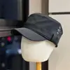 Sombrero ecuestre negro de ala plana estilo retro británico para mujer, nueva moda, temperamento artístico, circunferencia de cabeza grande, boina pico de pato, moderno