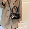 Outono estilo coreano e japonês poá camurça moda executivo retrô ombro único 2026 simples transversal nova bolsa de mão feminina