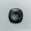 Botão de resina de alta qualidade com quatro furos, quadrado, botão de resina brilhante para casaco, casaco, casaco, jaqueta corta-vento, fivela decorativa em estoque