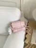 Atacado transfronteiriço de bolsas de design coreano novas e de nicho, bolsas quadradas pequenas estilosas de palha trançada, bolsas de ombro e crossbody para o dia a dia para mulheres