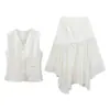Conjunto de Duas Peças de Alta Qualidade da Feiyuan: Conjunto de Colete Sem Mangas com Decote V e Ajuste na Cintura + Saia Assimétrica com Barra de Renda