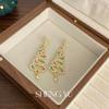 Pendientes de Circonita Dorada Navideña Super Hada Nicho Lujo Ligero Exquisitos Pendientes Largos de Moda de Alto Valor para Mujer Pendientes