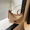 Bolso de Paja Tejida para Mujer Verano 2025 Nuevo Diseño de Nicho Bolso Cruzado Tipo Cubo Bolso Casual para Vacaciones en la Costa Playa