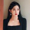 Diadema de perlas igual que Ouyang Nana para mujer, ala ancha, top alto tipo calavera para mostrar la cara, pequeño, terciopelo negro, de alta calidad, elegante, para presionar el pelo