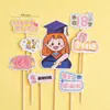 Temporada de Graduación 2025 Tarjeta de Nombre Escrita a Mano Decoración para Pastel Bendición de Clase en Blanco Accesorios de Enchufe de Birrete