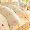 Juego de Ropa de Cama Gruesa de Vellón de Leche de Invierno 2026 Nuevo Estilo Sábana de Franela Coral Fleece con Funda de Edredón Adicional de Vellón Juego de Tres Piezas