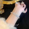 Pulsera nueva de circonio con electrochapado en oro genuino, diseño de nicho, pulsera para mujer, pulsera de alto sentido, hecha a mano, joyería de mano al por mayor