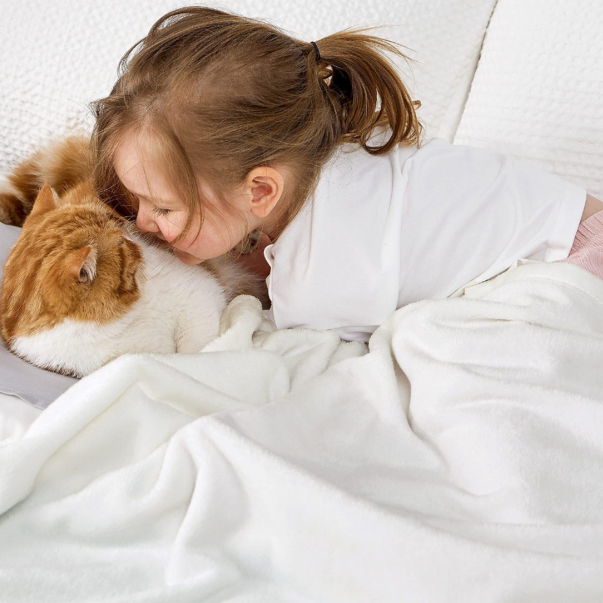 Kids (43__ x 55__) White-02