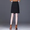 Saia irregular em linha A para mulheres, nova coleção outono 2026, cintura alta, modeladora, saia preta elegante, adequada para o trabalho, e um estilo curto que realça a silhueta