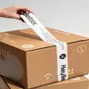 Etiquetas adesivas personalizadas, adesivos transparentes estampados a quente, adesivos de vedação em PVC, rolos de logotipos para alimentos e produtos químicos de uso diário, feitos sob medida