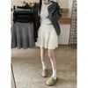 Saia feminina cinza escuro para primavera, outono e inverno, saia curta elegante de cintura alta com elástico em linha A, super atraente e modeladora, saia plissada de tricô