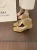 Sandalias de tobillo abiertas de gamuza estilo vintage francés para mujer, nuevo modelo verano 2026, sandalias romanas de tacón alto finas