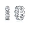 Aretes de Plata de Ley S925 Estilo Panal Geométrico con Múltiples Piedras Redondas de Moissanita, Pendientes Sencillos para Mujer Estilo Commuter, Joyería de Plata en Stock Transfronteriza