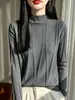 Suéter de forro polar Andy para mujer con un sutil brillo, versátil para otoño e invierno, con una mezcla de lentejuelas, hilo y hilos brillantes, creando un tejido suave y acogedor con un toque de elegancia