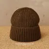 Touca de Tricô Lisa Cor Sólida Atacado, Caimento Solto para Circunferência Craniana Grande, Faz o Rosto Parecer Menor, Proteção para Orelhas, Gorro Simples e Versátil para Casal