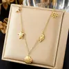 Moderna cadena para la clavícula de la serie oceánica más vendida transfronteriza, colgante de concha y estrella de mar chapado en oro de acero inoxidable, collar accesorio versátil
