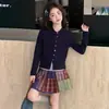 Chaqueta para Niña Primavera y Otoño 2026 Nuevo Estilo Motocicleta Infantil Moda Súper Linda Holgada Chaqueta Top Conjunto de Tres Piezas