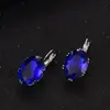 Nuevas y modernas joyas transfronterizas de alta gama para mujer, elegantes y ligeros pendientes de botón de lujo con incrustaciones de circonita, cierres de oreja y pendientes, directamente del fabricante