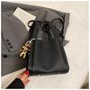 Bolso de Mano de Alta Gama a la Moda para Mujer 2025 Verano Nuevo Estilo Coreano Bolso Cubo de Nicho Bolso Cruzado Sencillo para Madre e Hija
