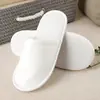 Pantuflas desechables de hotel de la fábrica de origen, personalización profesional para hoteles de estrellas y casas de huéspedes, pantuflas desechables para uso doméstico y comercial
