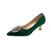 Sitio web independiente transfronterizo zapatos de boda talla grande 2022 nuevo modelo para mujer doble felicidad pedrería poco profundos de tacón alto zapatos de boda verdes
