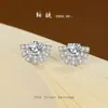 Pendientes Transfronterizos de Moissanita de 5 mm con Grandes Alas en Forma de Abanico, Pendientes de Plata de Ley S925, Sensación de Lujo Ligero y Gama Alta, Joyería para Orejas con Aguja Plateada