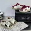 Zapatos Deportivos Infantiles 2026 Primavera/Otoño Nuevo Estilo Zapatos de Skate para Niños Transpirables Resistentes al Desgaste Zapatos Casuales de Estrella de Suela Suave para Niñas