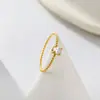 Nuevo Diseño Anillo de Flor de Cáñamo Fino Ovalado Chapado en Oro de 18 Quilates para Niñas Lujo Accesible de Nicho No se Desvanece Regalo Venta al por Mayor