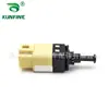 Aplicável ao interruptor da luz de freio do carro GM Kaiyue interruptor da luz de freio 96874571