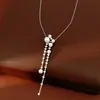 Colar Elegante e Versátil de Pérola e Zircônia, Corrente Clavicular de Luxo Leve e de Nicho, Conjunto de Joias de Moda Exquisito de Alta Qualidade Atacado