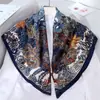 2026 Nuevo Bufanda Cuadrada de Alta Gama Europea y Americana con Letra V para Mujer, Chal Versátil Elegante de Otoño e Invierno, Bufanda de Seda, Bufanda para Camisa
