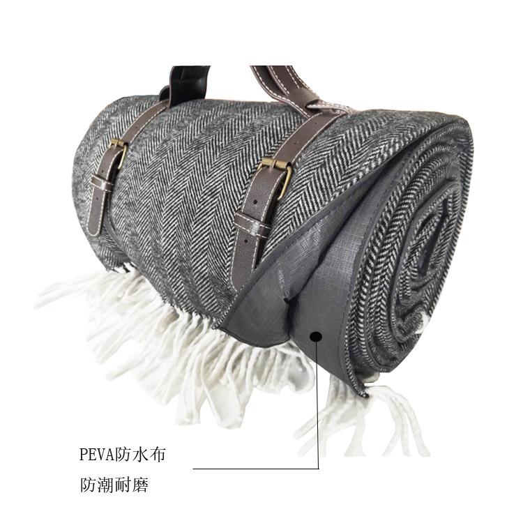 黑白腈纶人字纹旅行毯2-2