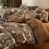 Juego de ropa de cama de cuatro piezas estilo francés vintage de algodón puro Clase A cepillado, juego de ropa de cama engrosada de algodón todo incluido de lujo ligero, funda de edredón, sábana, juego de tres piezas 4