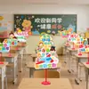Decoración de Escena para la Temporada de Regreso a Clases 2026 para Preescolar y Arreglo de Ambiente de Salón de Clases, Señales y Decoraciones de Mesa para Escuelas Primarias y Secundarias, Creando un Sentido de Atmósfera Ceremonial